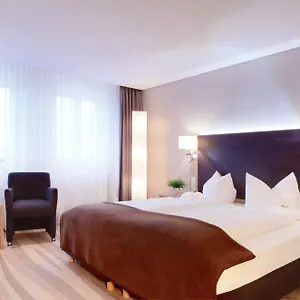 https://ringhotel-loews-merkur.com-bavaria.com