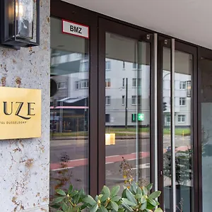 Muze - Handwritten Collection **** Düsseldorf