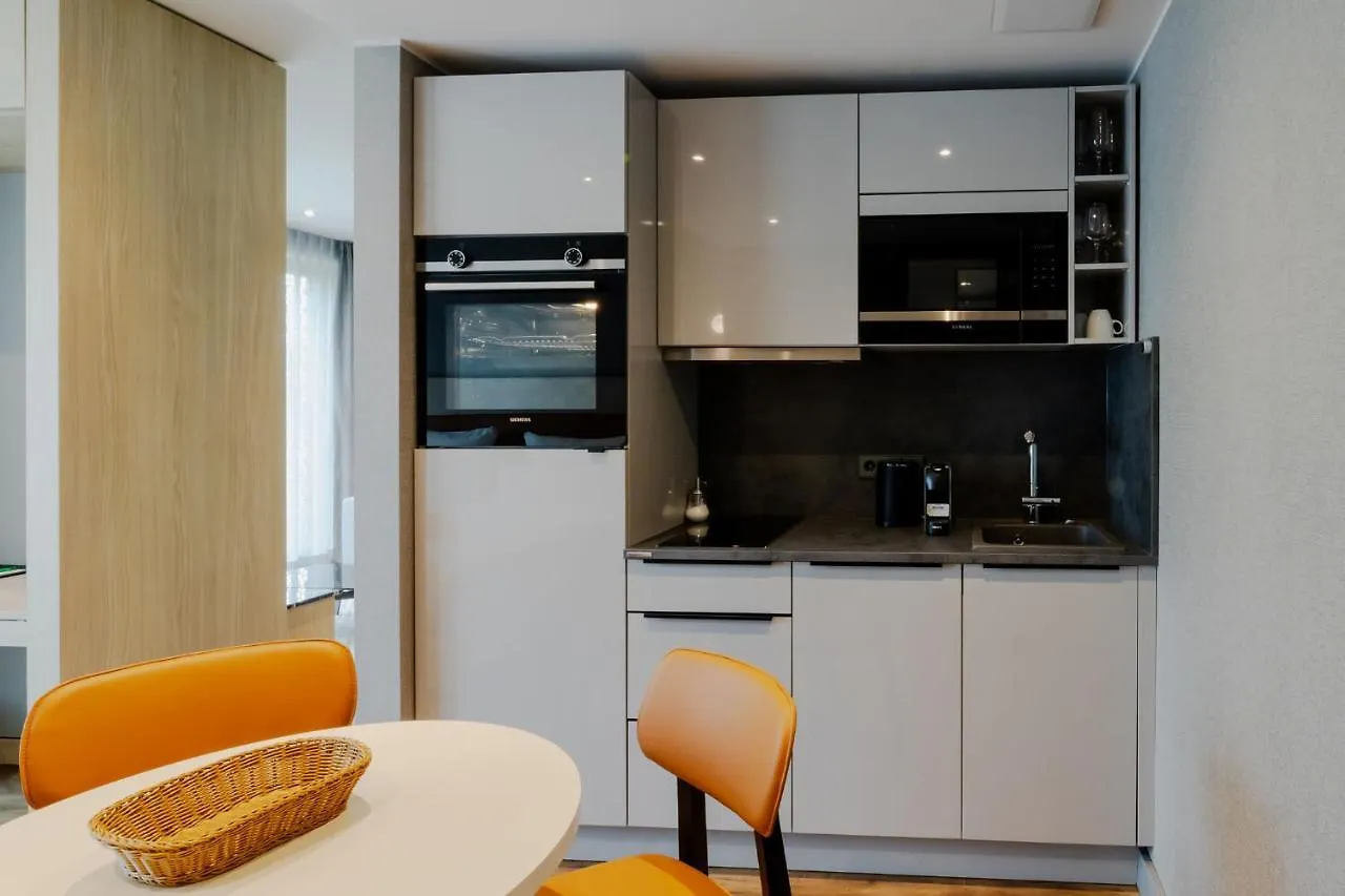 Fourty Three Luxury Serviced Apartments Dusseldorf Aparthotel